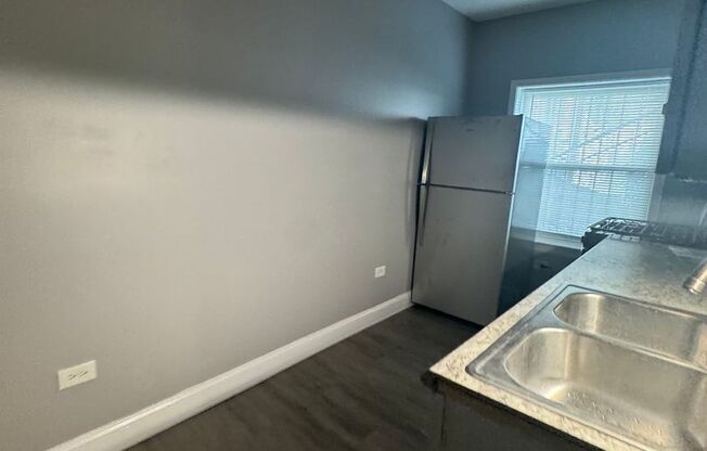 2 beds, 1 bath, $1,686, Unit 1127-GW