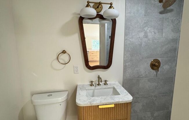 1 bedroom 1 bath brand new ADU Style home.