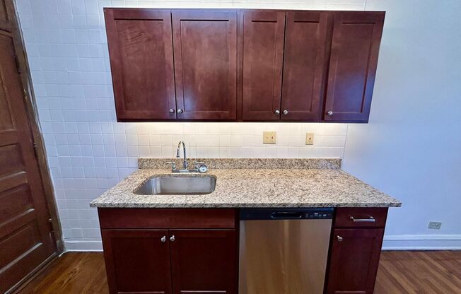 Studio, 1 bath, 400 sqft, $1,645, Unit 233-215
