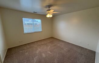 2 beds, 1 bath, $1,350, Unit A