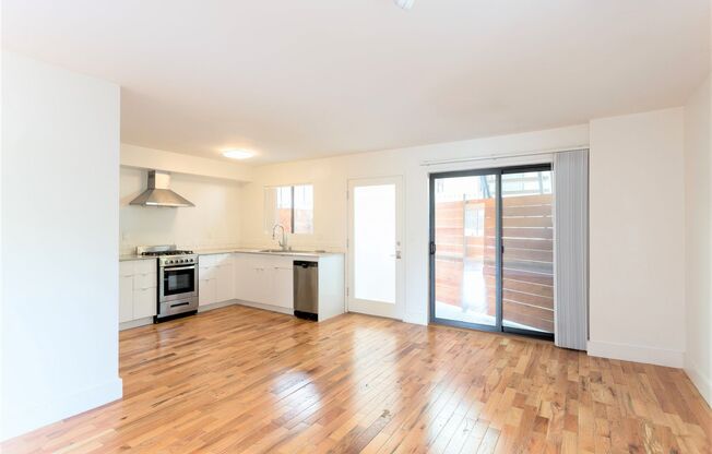 6208 ARROYO GLEN ST.