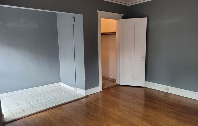 1 bed, 1 bath, $1,125, Unit 11