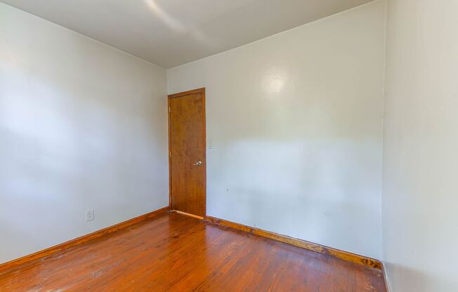 577 Warren LLC