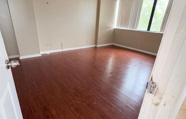 2 beds, 2 baths, $1,650, Unit APARTMENT 4609