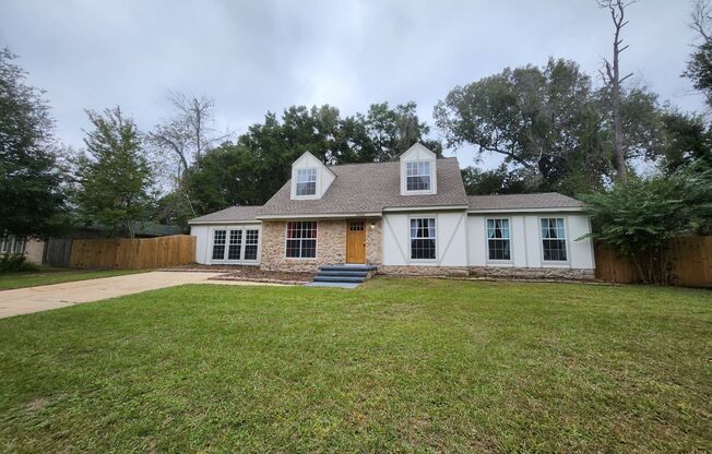 9683 Hollowbrook Dr Pensacola, Fl 32514 Ask us how you can rent this home without paying a security deposit through Rhino!