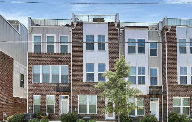 256 PARKWOOD AVE