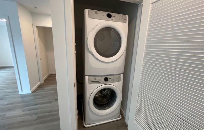 1 bed, 1 bath, 545 sqft, $1,610, Unit 411