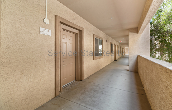 920 E DEVONSHIRE Avenue