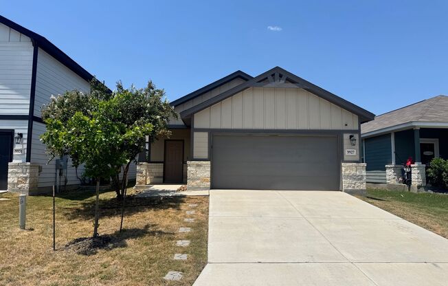 Move-In Ready Modern 4-Bedroom 2 Bath Home in South SA Near Palo Alto College