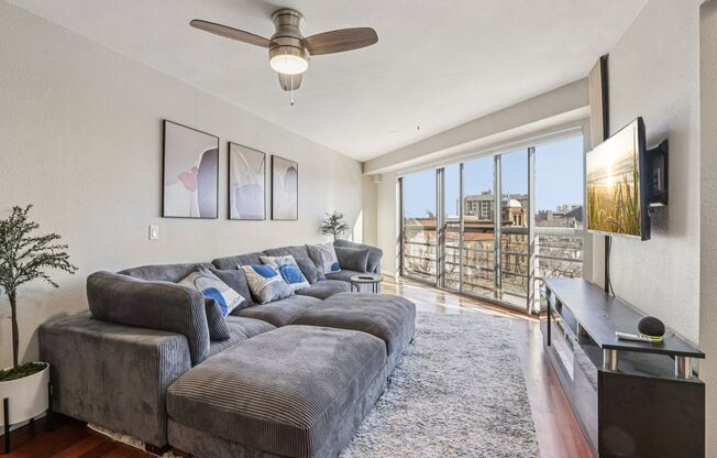 1 bed, 1 bath, $1,725, Unit # 405