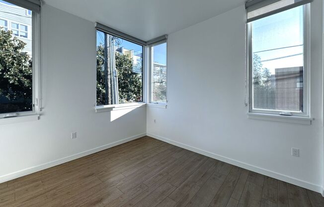 Studio, 1 bath, 342 sqft, $1,246.88, Unit 208