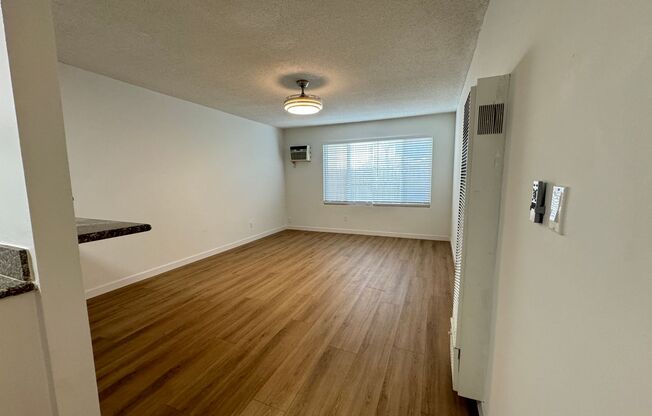 2 beds, 1 bath, $2,225, Unit 072#205