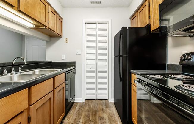 1 bed, 1 bath, 650 sqft, $1,079