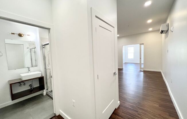 1 bed, 1 bath, 437 sqft, $1,480, Unit 414