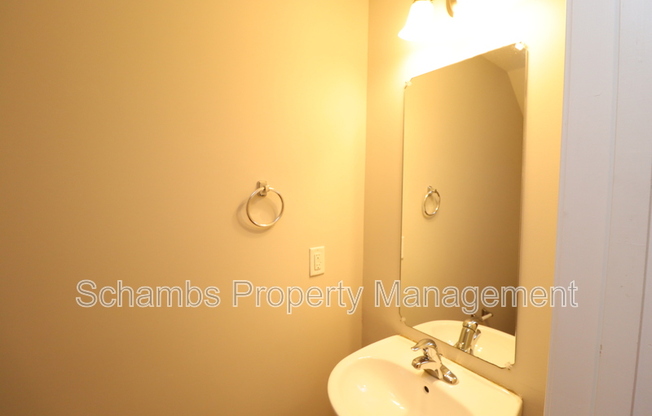 110 FANWOOD CT