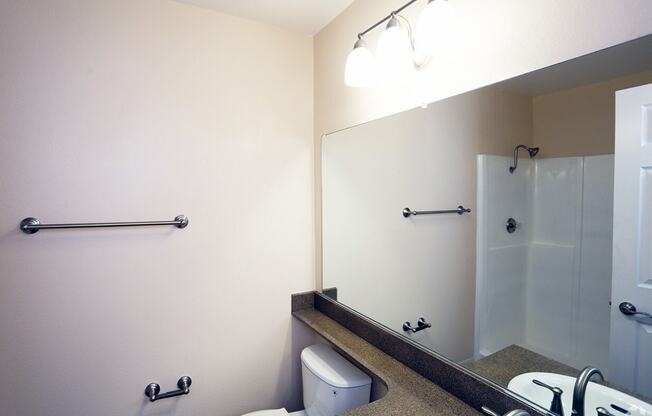 Modern Bathroom Fittings at Charter Oaks Apartments, Thousand Oaks