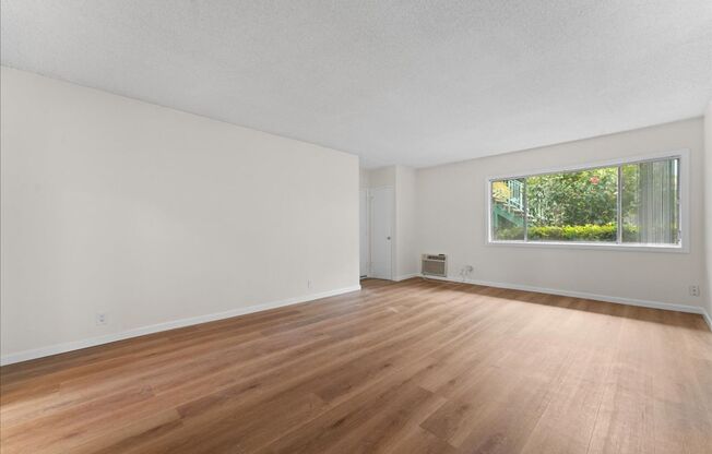 1437 E. Windsor Road