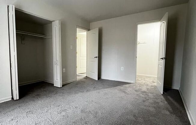 1 bed, 1 bath, 721 sqft, $1,475