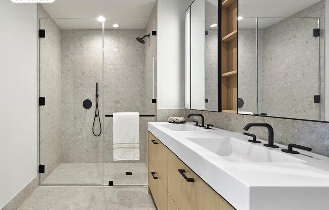 2 beds, 2 baths, $7,500, Unit 7021