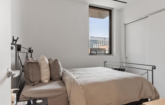 1 bed, 1 bath, 651 sqft, $2,850, Unit 401R