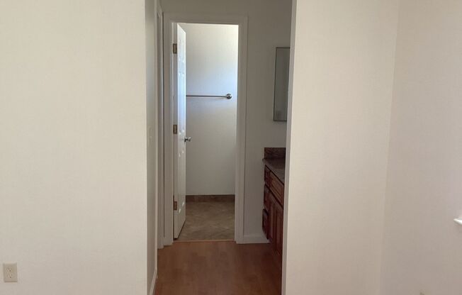 3 beds, 2 baths, $4,200, Unit 01