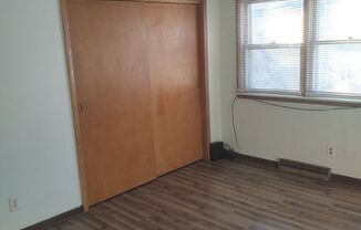 Studio, 1 bath, 360 sqft, $500, Unit Apt 7