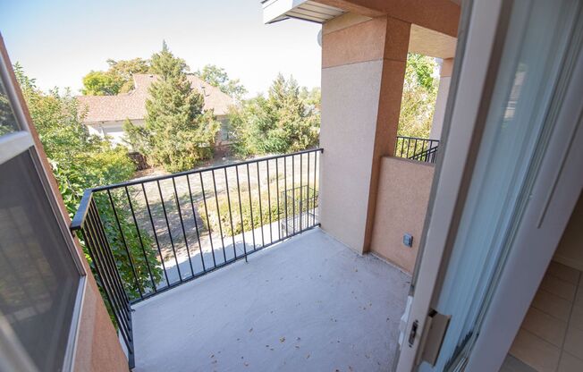 2 beds, 1 bath, $1,749, Unit 5