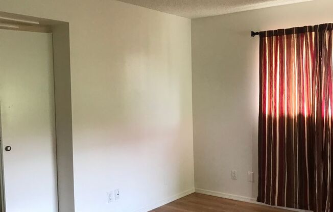 One Bedroom Tempe Condo $1,100.00 Near ASU with water paid and washer/dryer in unit