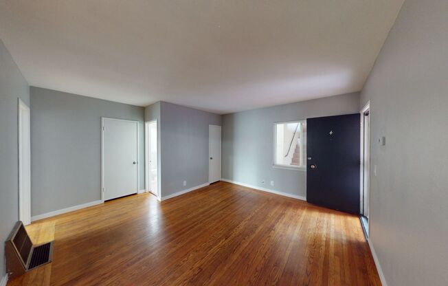 321 W Estudillo Avenue