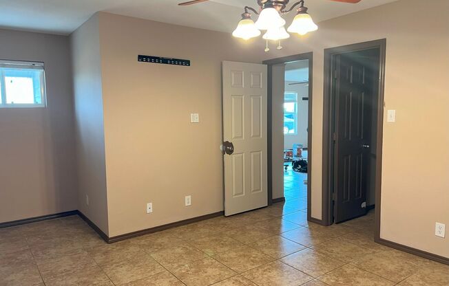 3 beds, 2 baths, $1,695