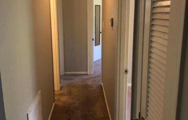 Awesome Windsor Park location near the Plaza, NODA and Uptown Charlotte