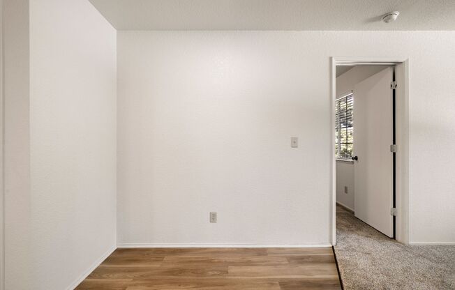 2 beds, 2 baths, 867 sqft, $1,695, Unit 142