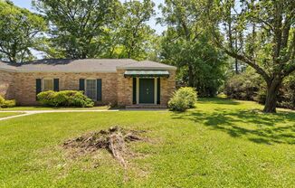 UPCOMING LISTING - GREAT CONVENIENT LOCATION!