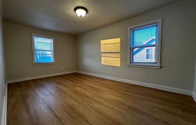 1 bed, 1 bath, $745, Unit Upper