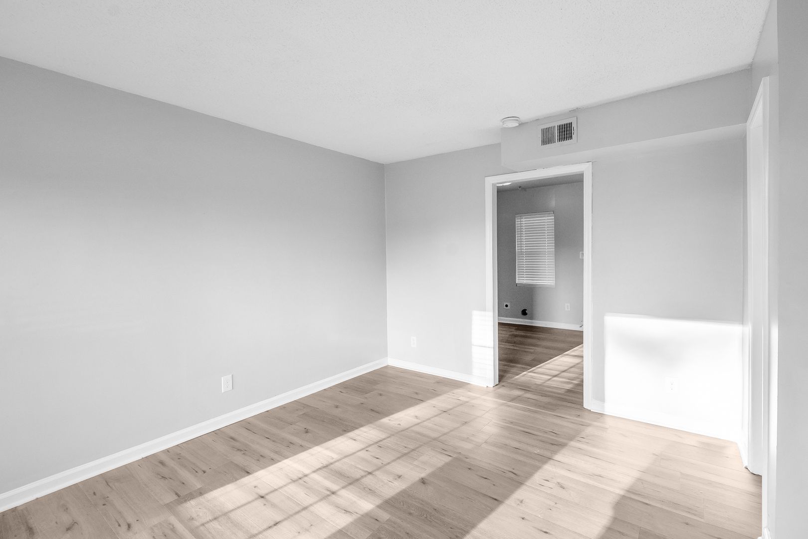 2 bedroom 1.5 bathroom Townhouse