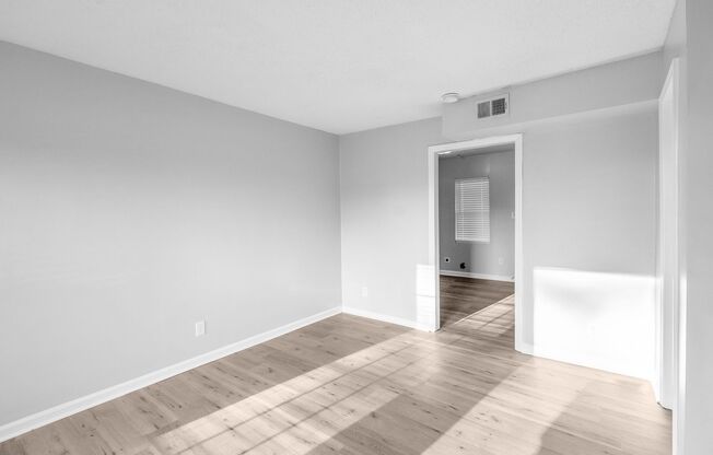2 bedroom 1.5 bathroom townhouse