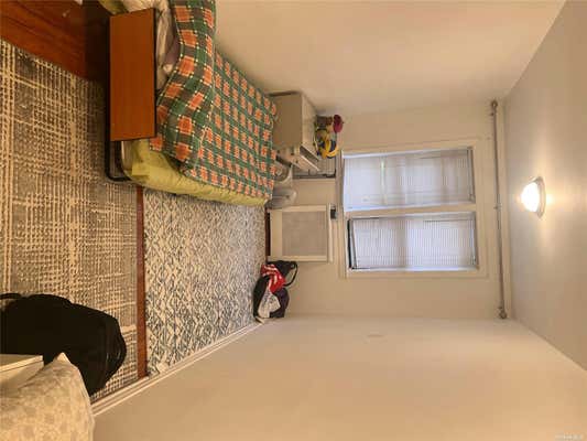 2 beds, 1 bath, 840 sqft, $2,590