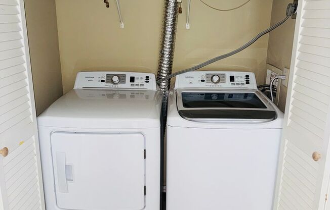 2 beds, 2 baths, $1,500, Unit # #D 105