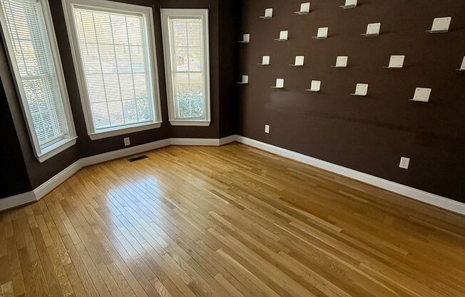 Large 4 Bedroom Home in Glen Allen