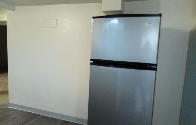 1 bed, 1 bath, $1,100