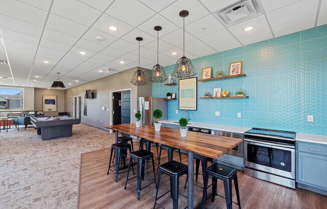 1 bed, 1 bath, 726 sqft, $995, Unit 210