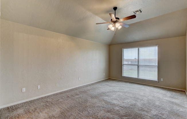 3 beds, 2 baths, $2,035