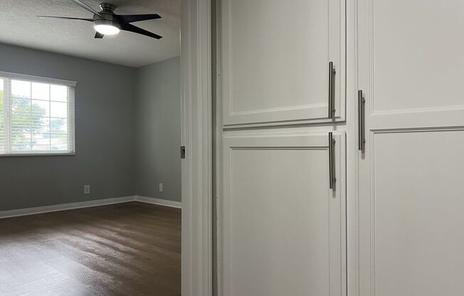 2 beds, 1 bath, 850 sqft, $2,675, Unit 861A