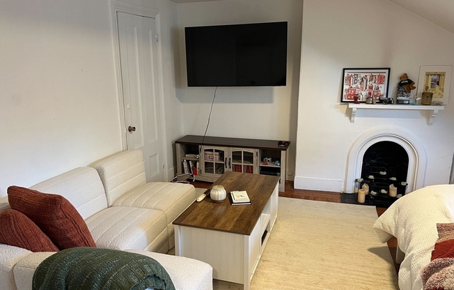 107 Charles Street 4