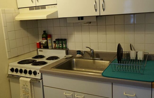 1 bed, 1 bath, $1,115, Unit 1D