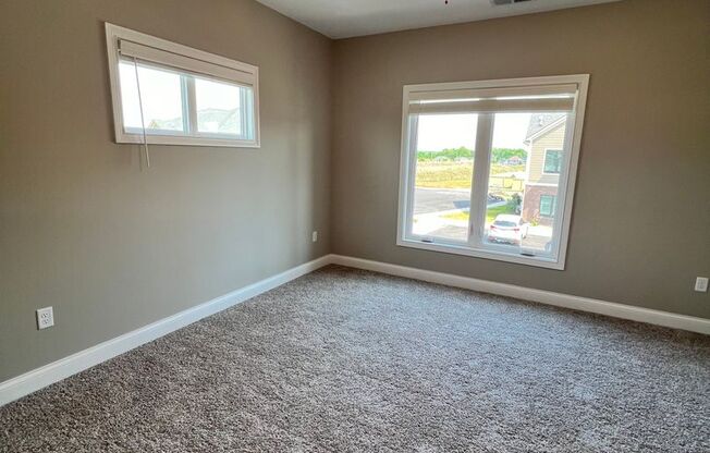 1 bed, 1 bath, 721 sqft, $885, Unit 721