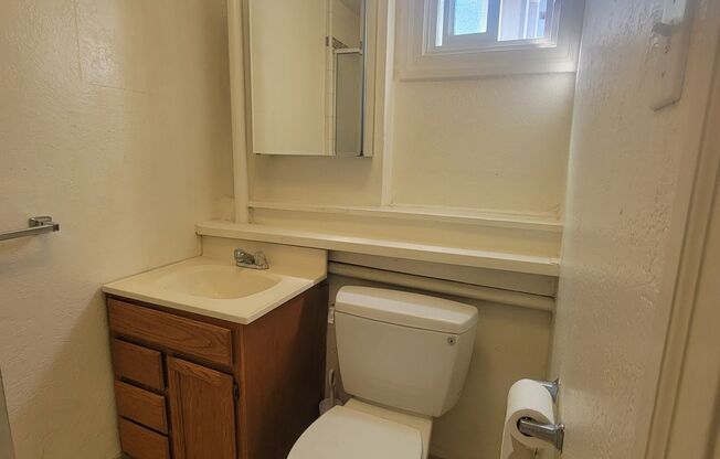 1 bed, 1 bath, $1,750, Unit 417D