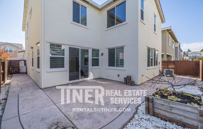 8425 AMBER VLY LN