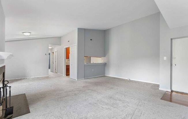 Castle Harbour 3rd floor renovated condo. Close to Rt. 100 / Ft Meade / NSA / BWI