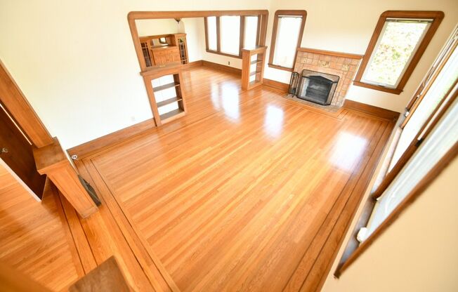 20p020 - 5301-5311 Miles Ave.